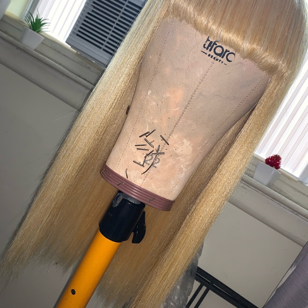 613 Bang Wig (synthetic)